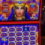 Perbedaan Slot Online dan Slot Mesin Tradisional